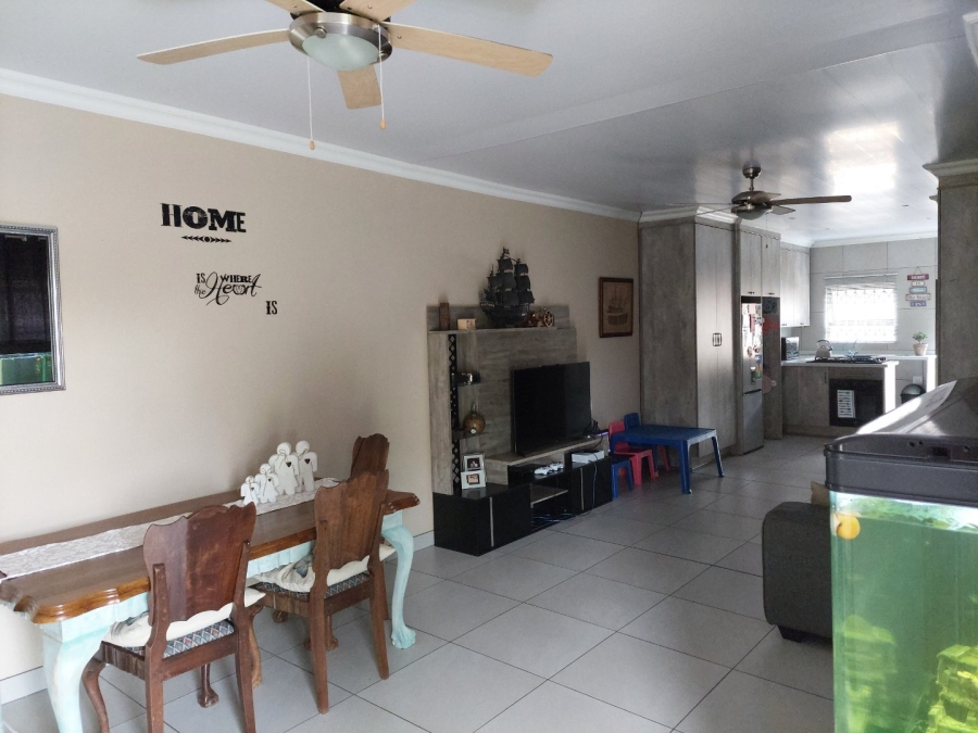 To Let 3 Bedroom Property for Rent in Riebeeckstad Free State